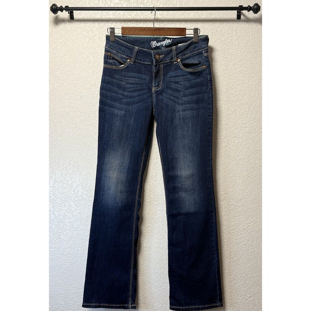 Wrangler Women’s Boot Cut Jeans Dark Wash Stretch Denim Size 5/6 x 32 - Picture 1 of 7